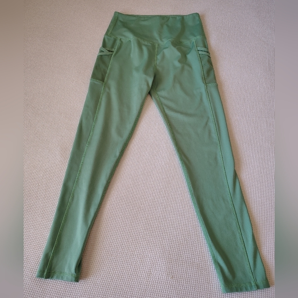 LegEnd Green Leggings Size M